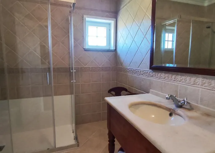 Quinta Da Padrela Vineyard House *